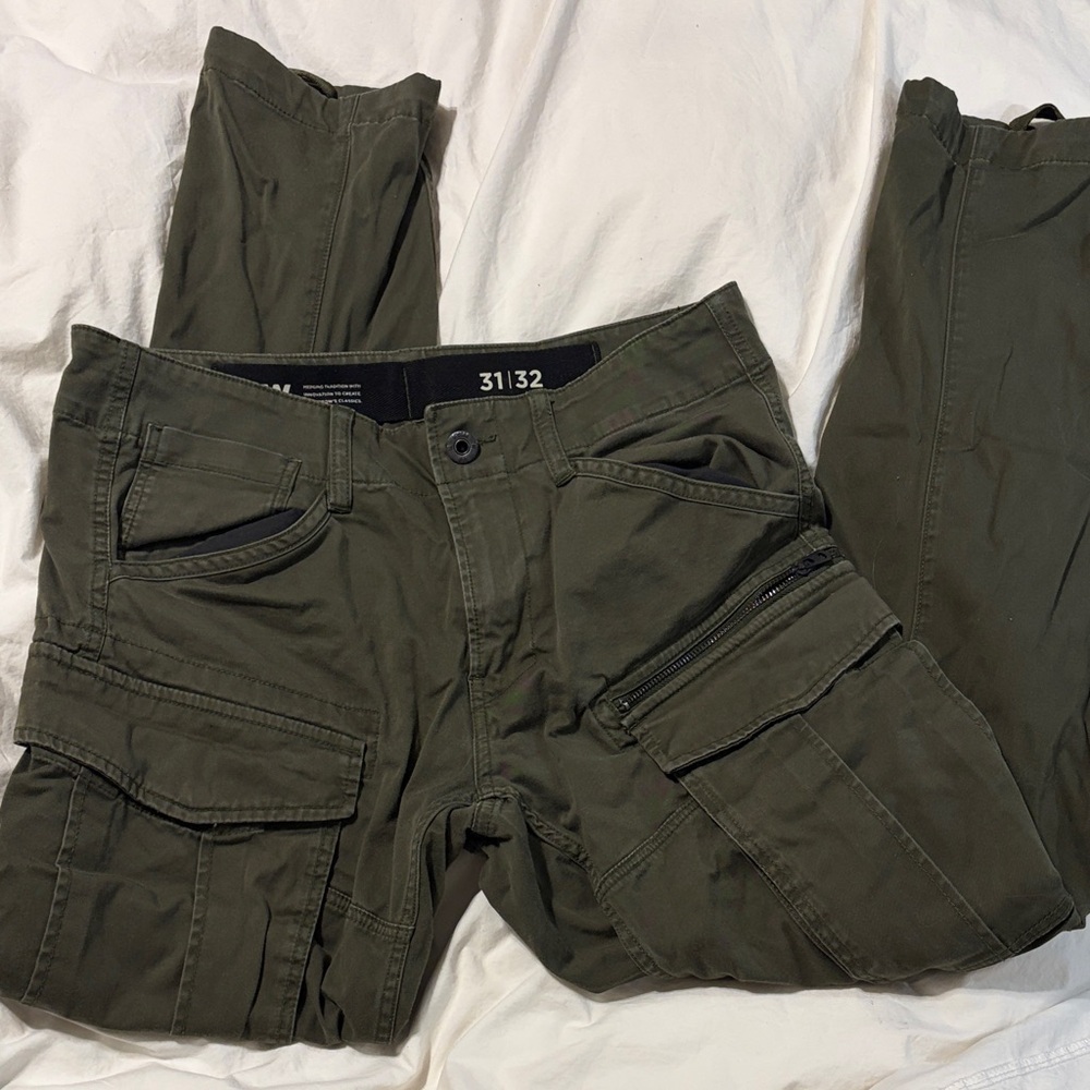 G-Star Olive Green Cargo Pants with Multiple Pockets